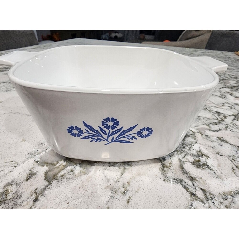 Corning Ware Cornflower Blue 1 3/4 Quart P-1 3/4 -B Casserole Dish No Lid